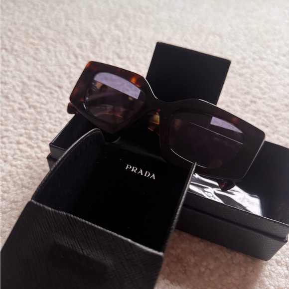 Prada PR 15YS Tortoise/Violet Sunglasses main image 7